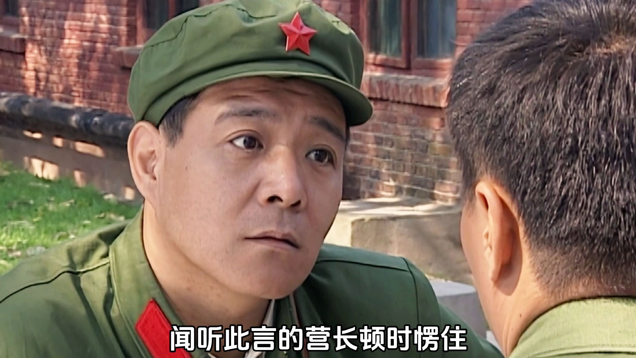 营长去连队挖一个新兵，结果对方却请求放过他，背后原因意想不到