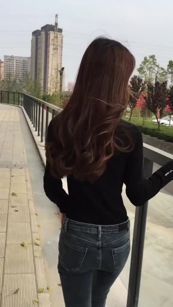 一生最爱的长发,一看背影就知道小姐姐颜值非凡