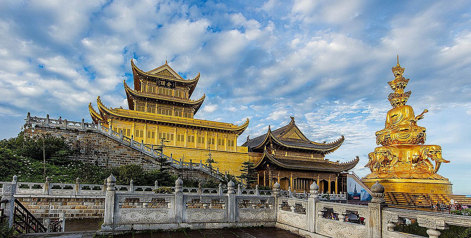 旅游采风峨眉风光如锦绣美不胜收似神游