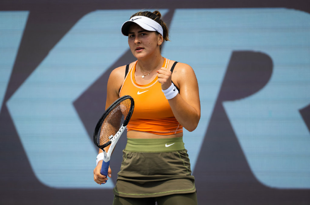 送蛋逆转科维托娃,安德莱斯库对阵左撇子球员获11连胜|00后|左撇子