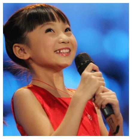 被父母毁掉的童星:13岁代言不孕医院,14岁和37岁男演员演情感戏