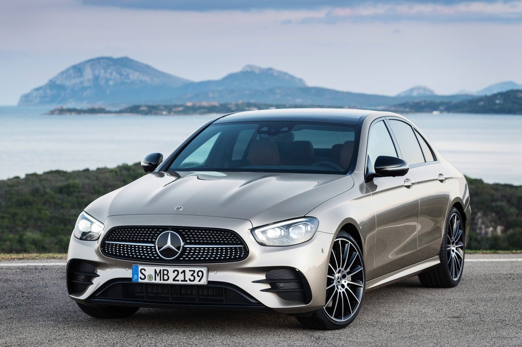 新款奔驰e级系列车型发布 采用最新家族设计