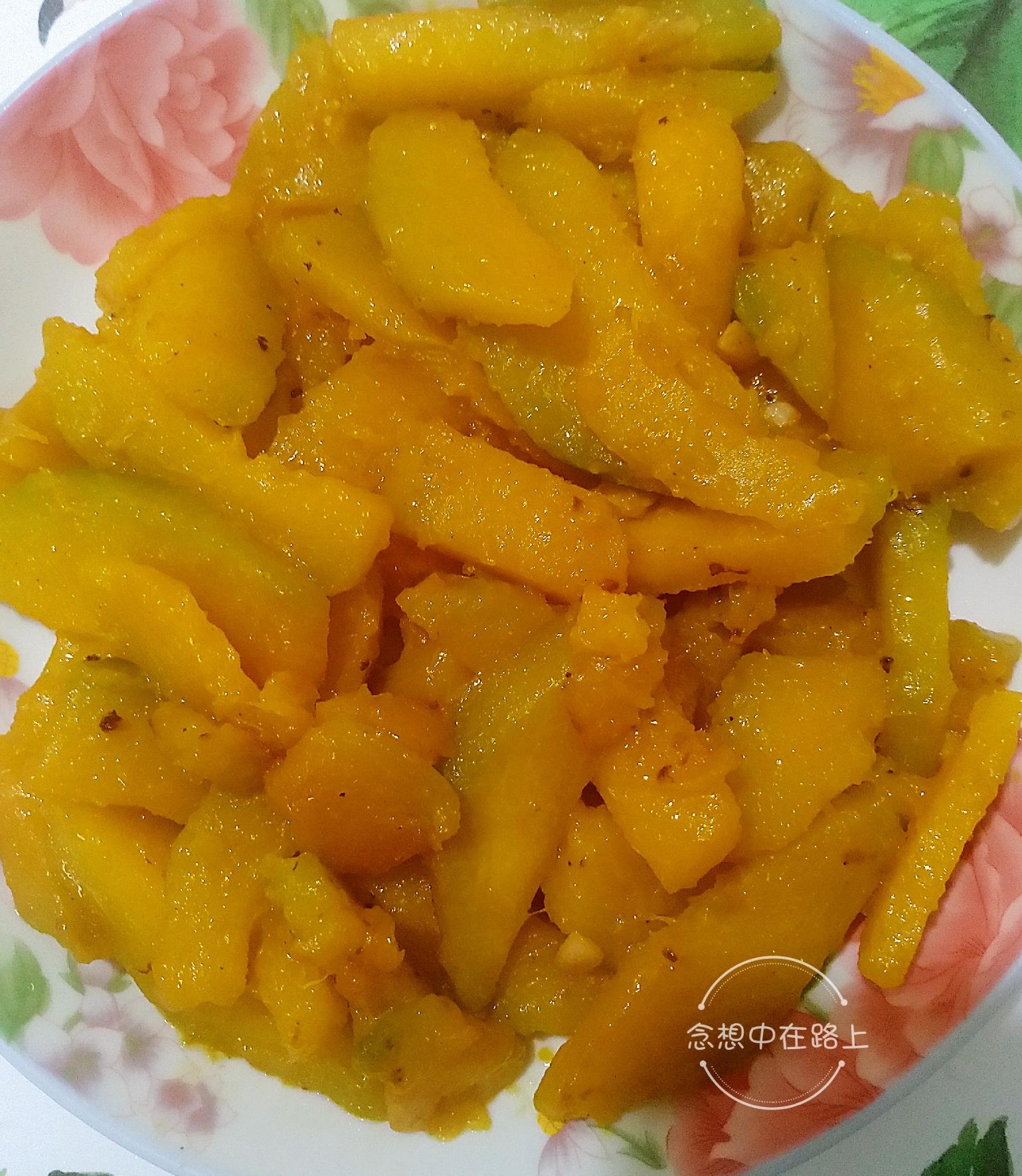 家常菜蒜炒青南瓜