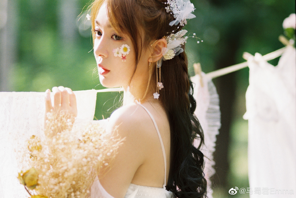 美女艺人马蜀君迷人可爱写真美照好喜欢