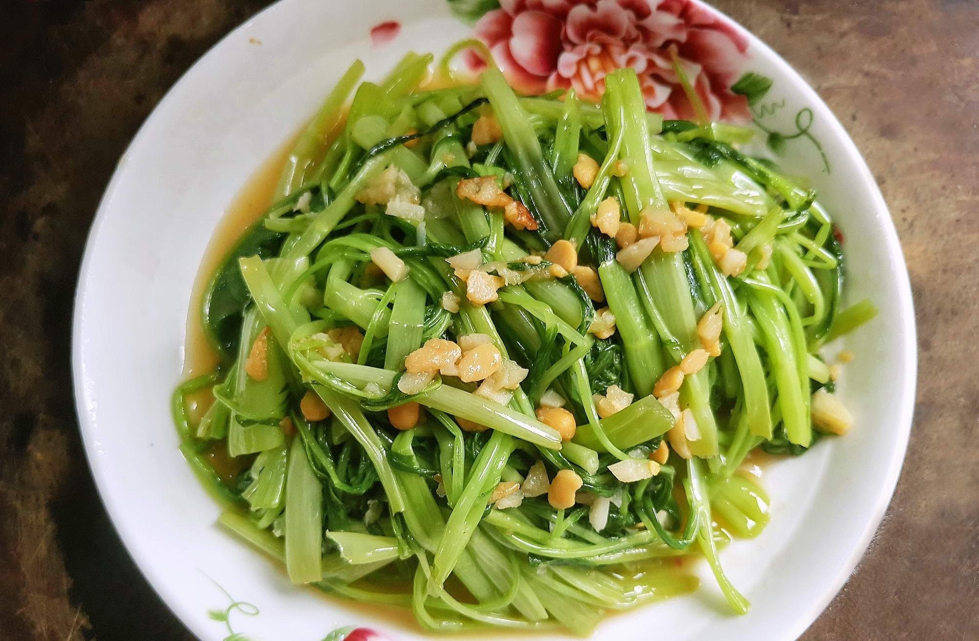 家常粤菜:普宁豆酱炒空心菜,家庭炉灶胜任有余