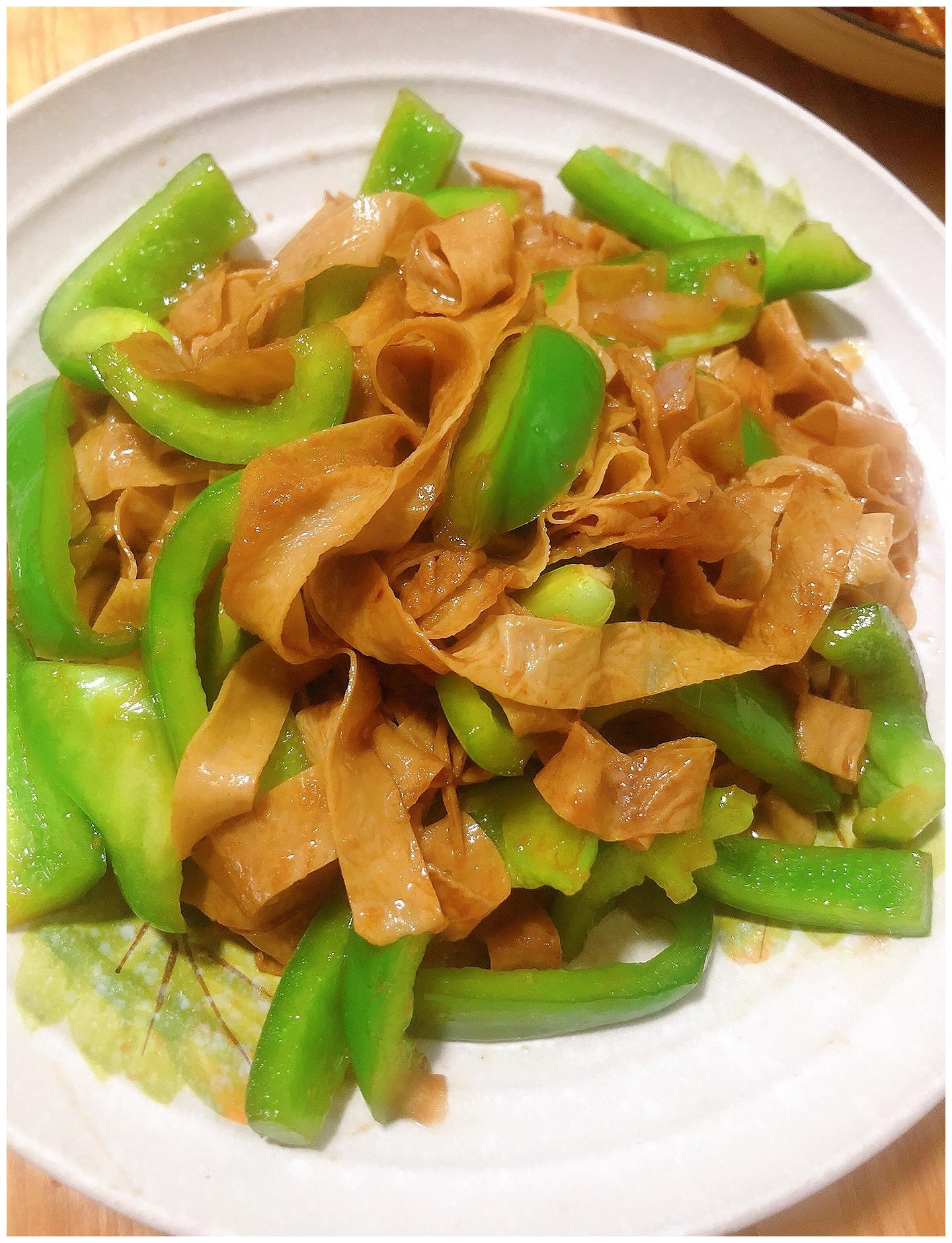 豆筋炒青椒的做法