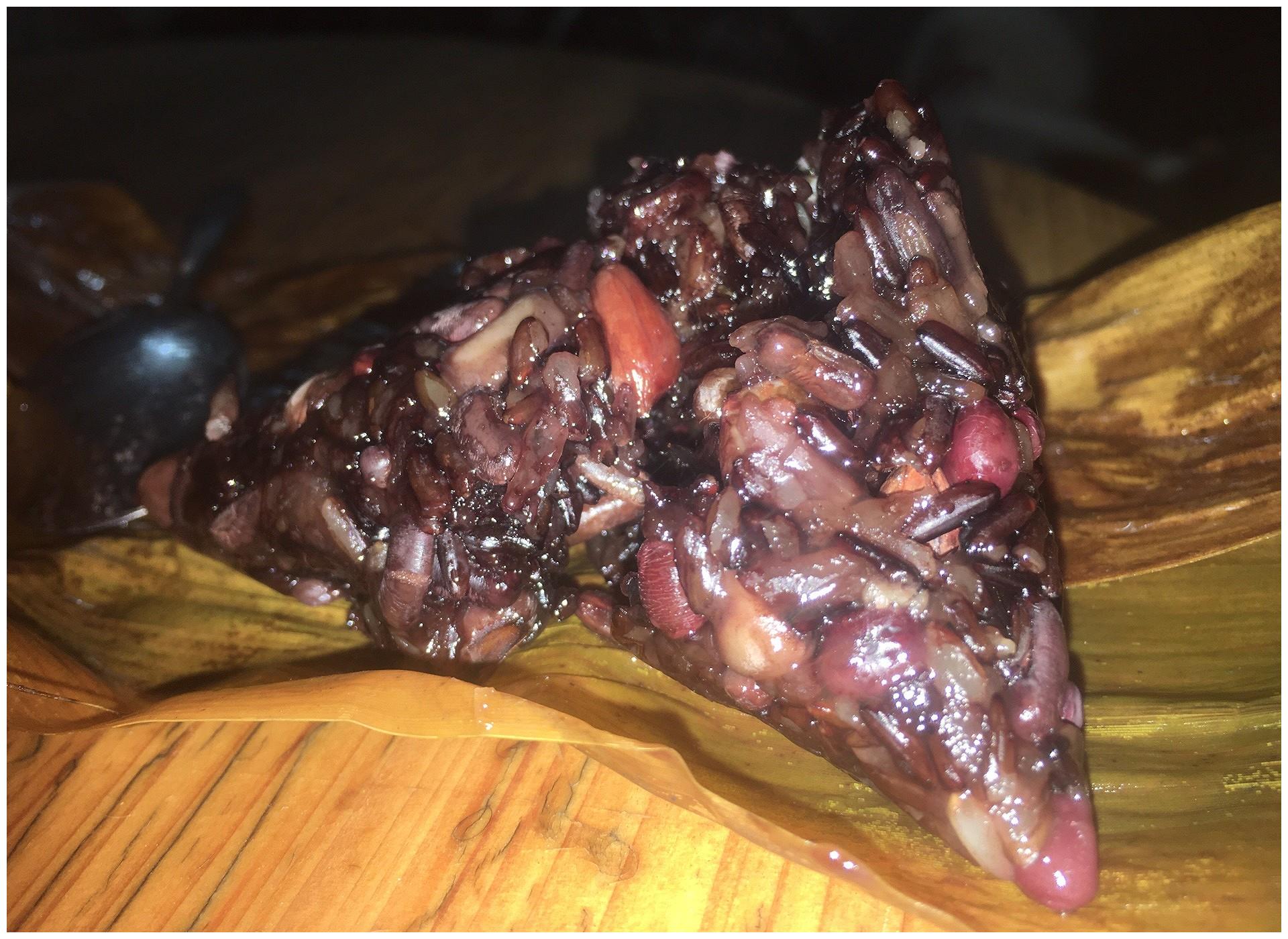 黑糯米粽子的做法