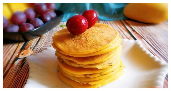 芒果鸡蛋饼,低脂又营养