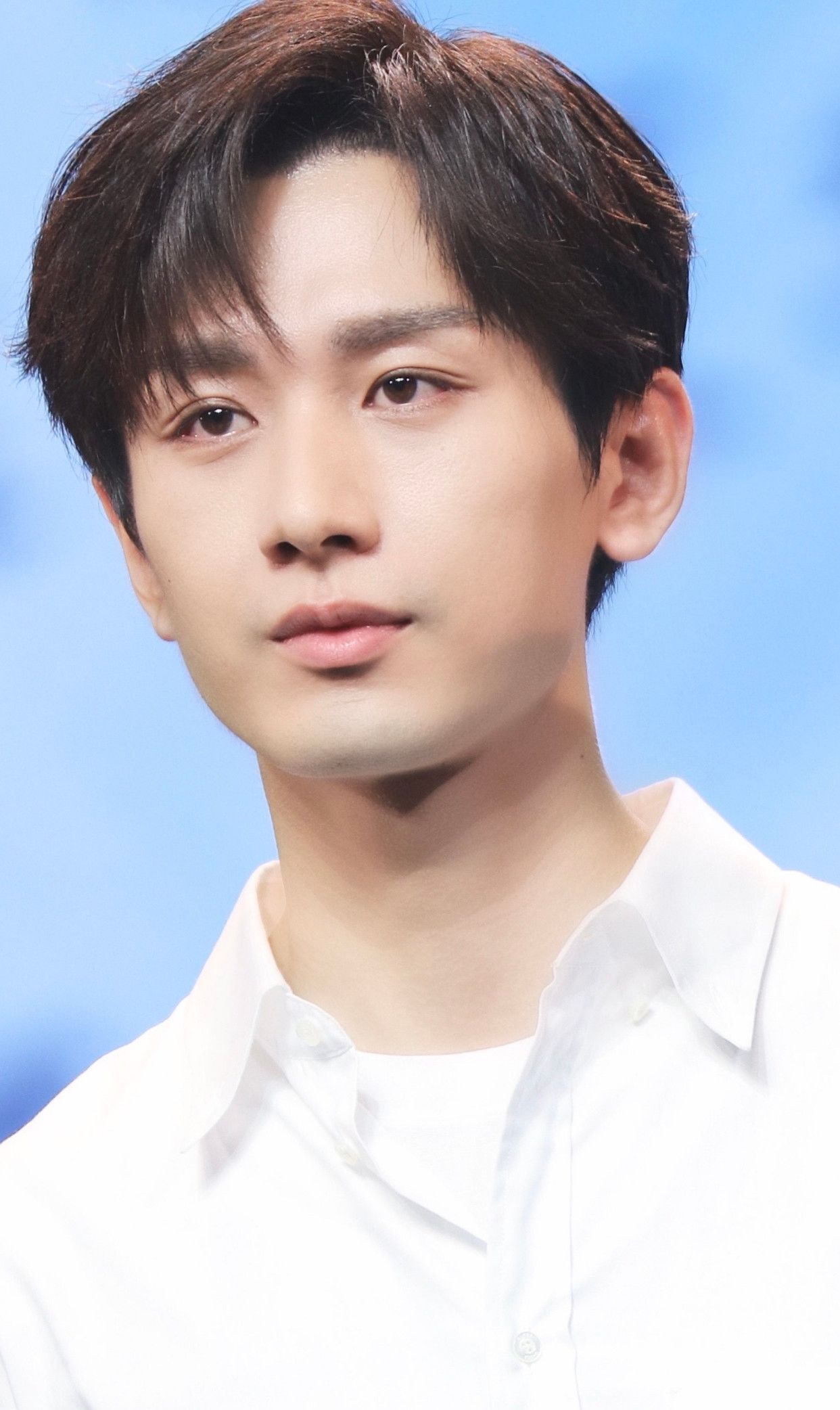 2020年始于琉璃陷于成毅