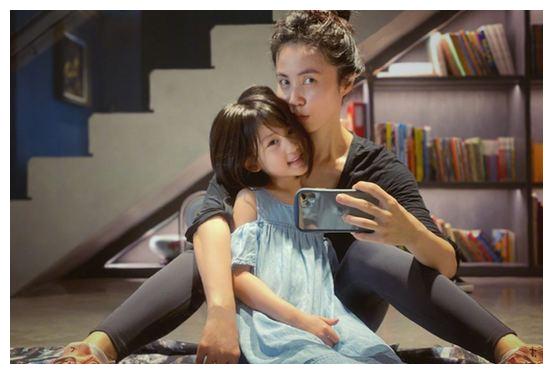 38岁孙俪隔空飙舞pk43岁孙莉 两人身材好到爆舞姿不输专业人士