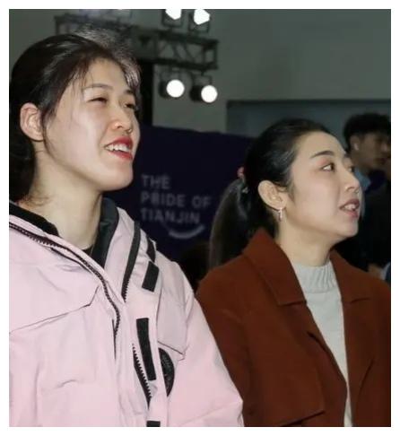 女排姚迪罕见化妆照片,肤白貌美,颜值惊艳,圆脸也能这么好看!