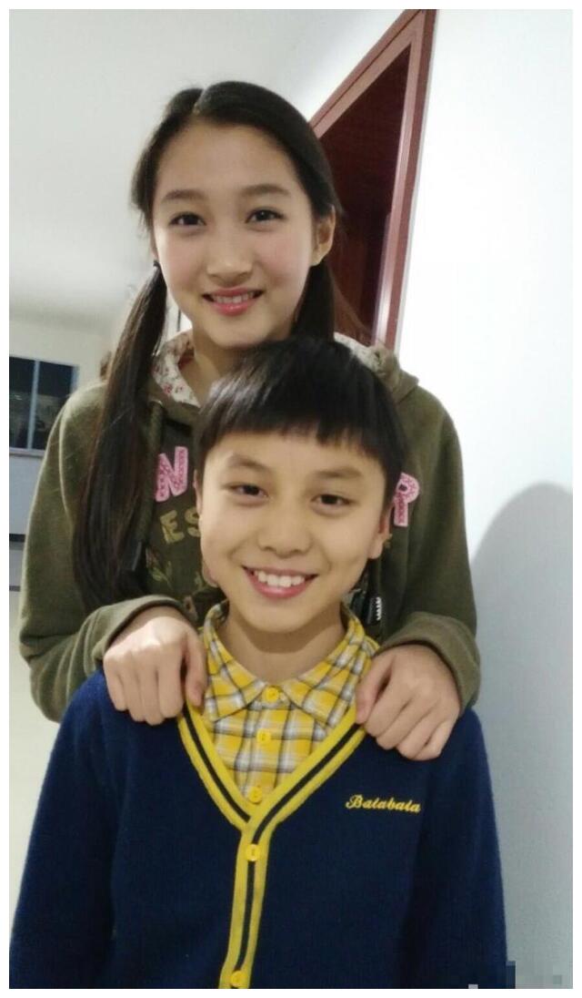 最意外的是校长的女儿|王翊菲|校长|童年_新浪新闻