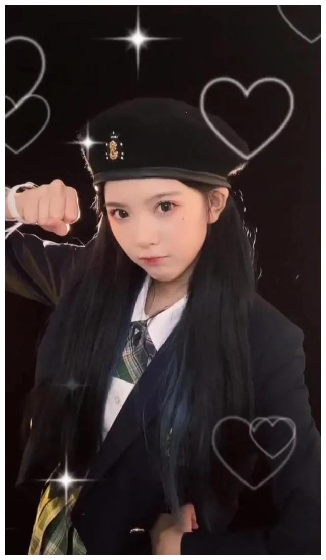 《偷偷藏不住》翻拍成电视剧,谁适合演桑稚,田曦薇还是杨超越?