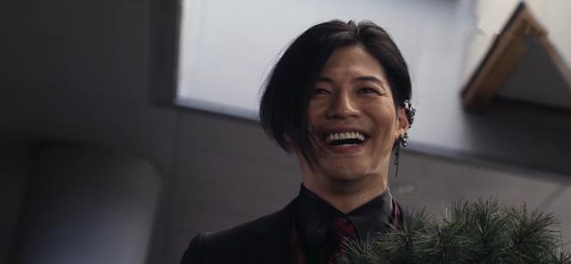 伽古拉的来历因为在不少粉丝的心中,此时的蛇仓队长