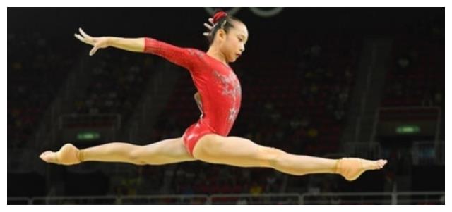 女子体操项目 体操 高低杠 女子 新浪新闻
