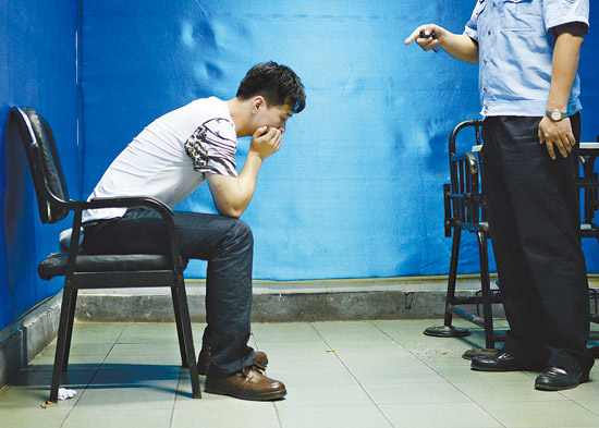 偷拍女同事发朋友圈称其“我的女人”是性骚扰吗？休闲区蓝鸢梦想 - Www.slyday.coM