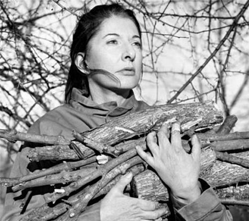 人性到底多可怕?她将身体麻醉后任人处置,路人的举止让她害怕休闲区蓝鸢梦想 - Www.slyday.coM 人性到底多可怕?她将身体麻醉后任人处置,路人的举止让她害怕休闲区蓝鸢梦想 - Www.slyday.coM