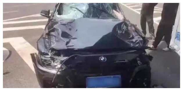 死刑！大连男子开宝马撞人致5死逃逸案一审宣判休闲区蓝鸢梦想 - Www.slyday.coM