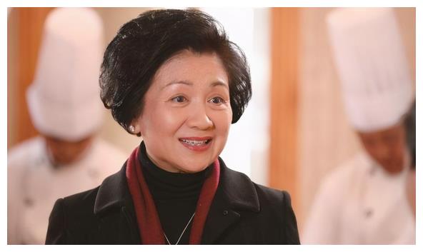 75岁港剧花旦梁淑庄病逝!鲍起静激动泪洒灵堂,汪明荃亲写悼文