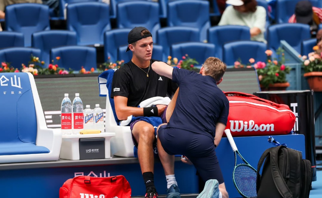 中网罕见出现半日三人退赛现象，斯瓦泰克为何成了最大受益者？