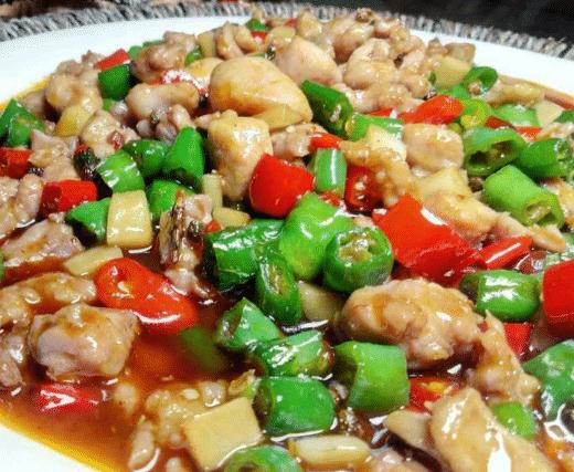 藤椒仔姜兔,肉质鲜嫩,十分好吃