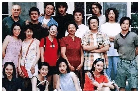 在真人秀毁演员的时代,中戏96级明星班都沦陷了,她成唯一的清流休闲区蓝鸢梦想 - Www.slyday.coM 在真人秀毁演员的时代,中戏96级明星班都沦陷了,她成唯一的清流休闲区蓝鸢梦想 - Www.slyday.coM