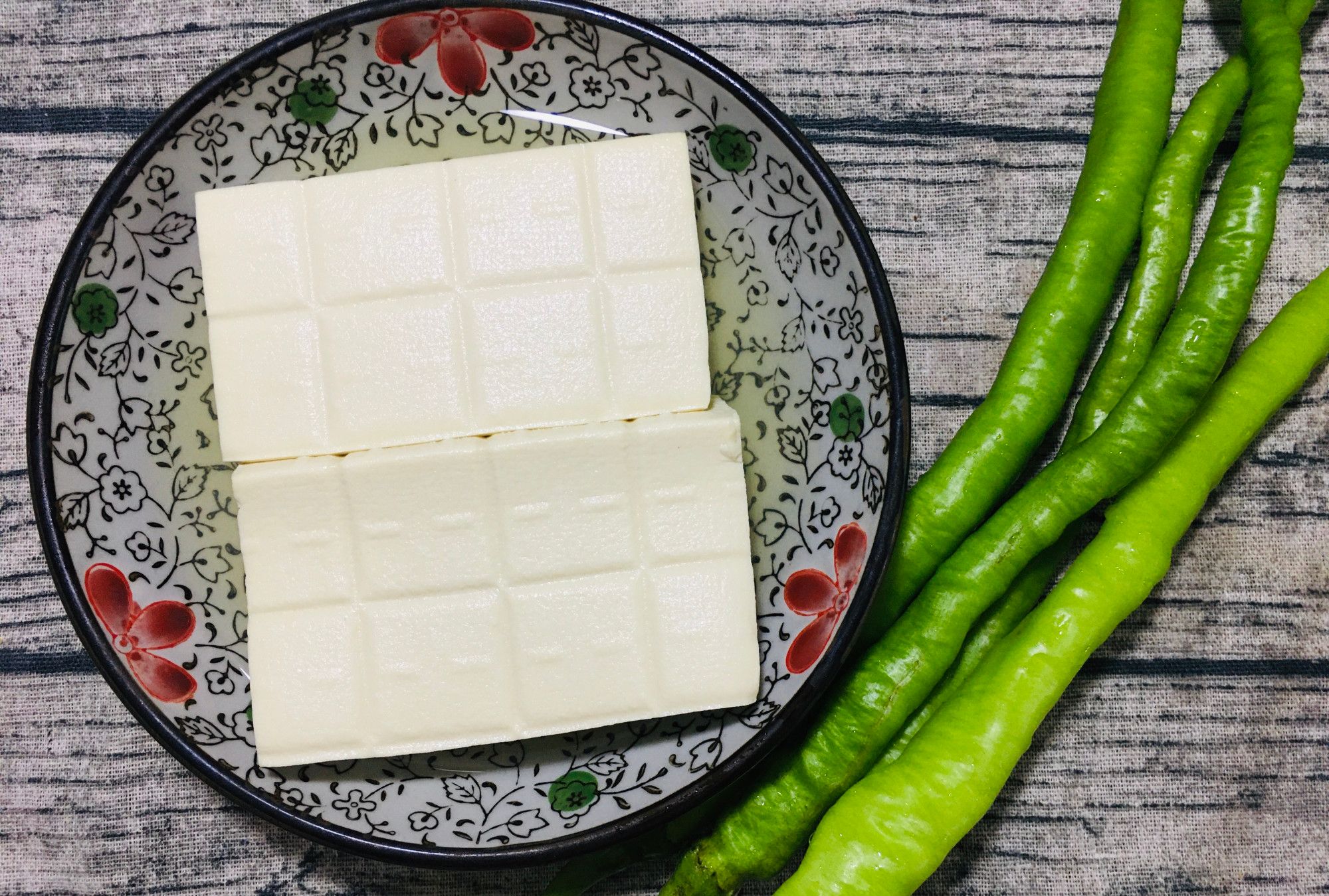 白豆腐还可以这样做,简直太开胃了