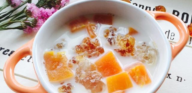 美容大咖都在吃,一周吃3次,皮肤光滑如牛奶|桃胶|玻尿酸|木瓜_新浪