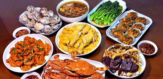 山东小伙陪媳妇回娘家看着一大桌丰盛的饭菜直呼有个好亲家