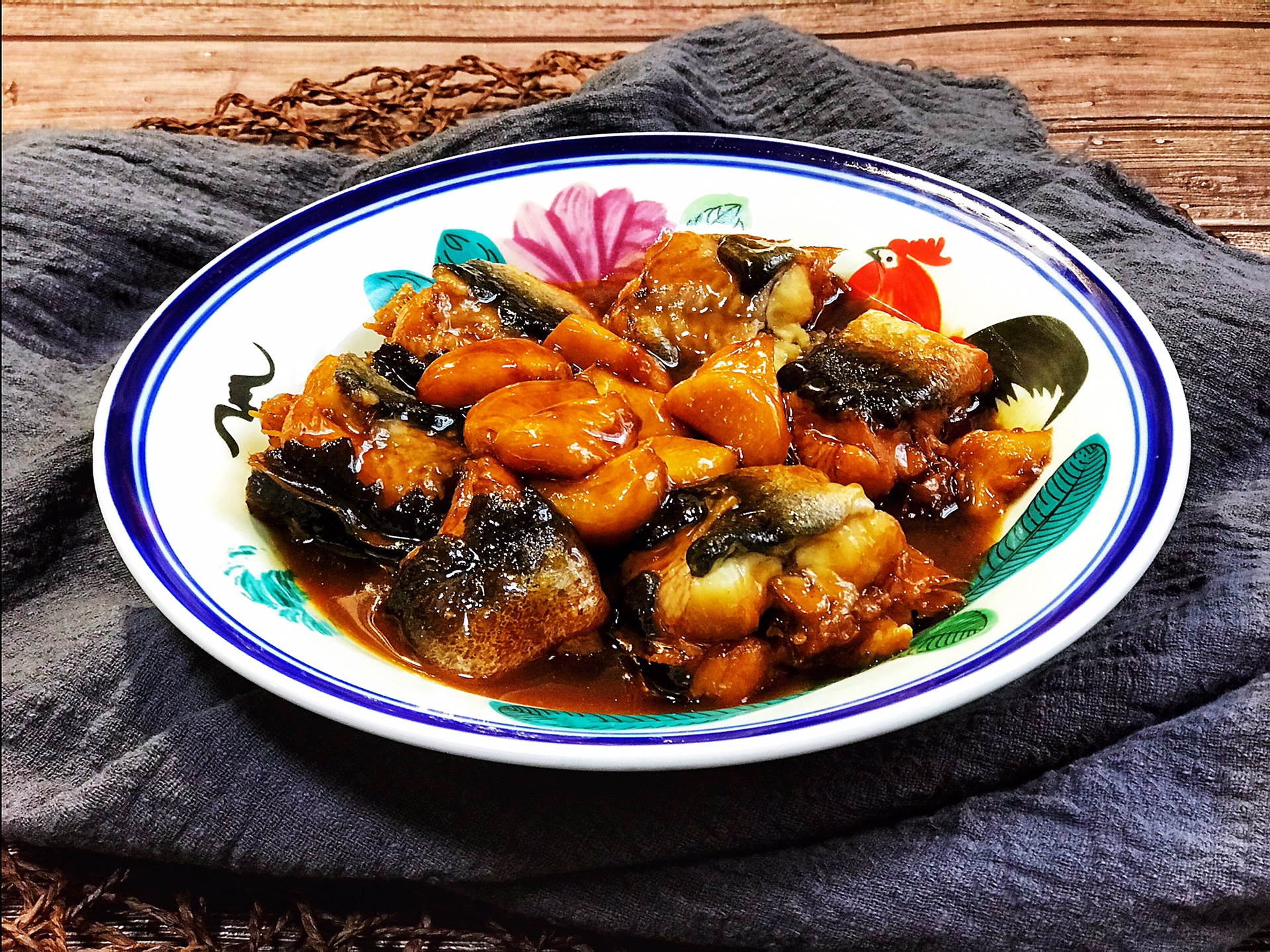 大蒜原来还可以这么吃,搭配河鳗,鲜香软糯,全家爱吃_高清图集_新浪网