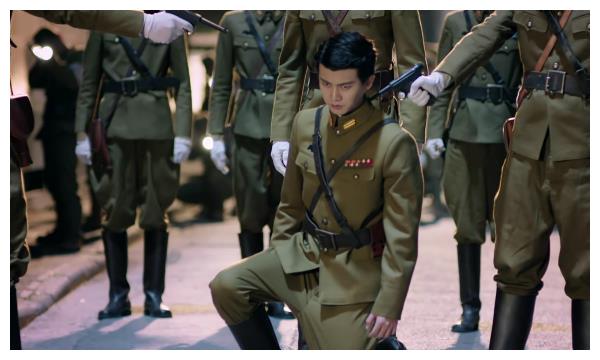 《秋蝉》结局,一环套一环,叶冲自爆小庄受伤,清泉自以为聪明