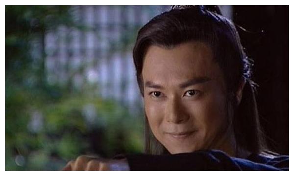 他凭一个角色走红12年,却因病无奈退圈,今有4个孩子都不是亲生