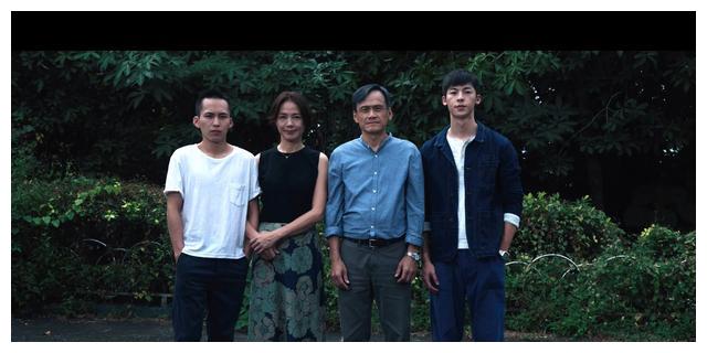 豆瓣8 2分 阳光普照 在破碎中前行的人生 无法被窥视的内心 财经头条 豆瓣8 2分 阳光普照 在破碎中前行的人生 无法被窥视的内心 财经头条