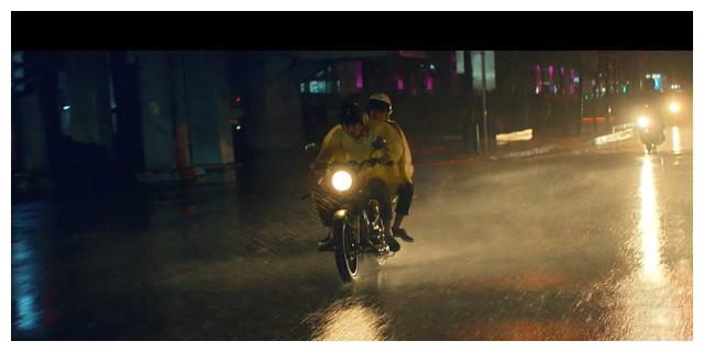 豆瓣8 2分 阳光普照 在破碎中前行的人生 无法被窥视的内心 财经头条 豆瓣8 2分 阳光普照 在破碎中前行的人生 无法被窥视的内心 财经头条