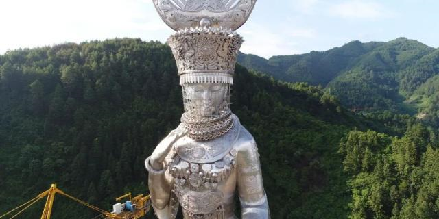全世界最大的苗族美神雕像,比自由女神像还高20米休闲区蓝鸢梦想 - Www.slyday.coM 全世界最大的苗族美神雕像,比自由女神像还高20米休闲区蓝鸢梦想 - Www.slyday.coM