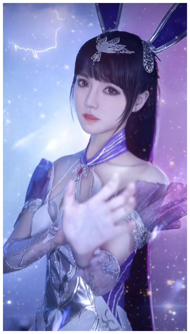 斗罗大陆:比比东和胡列娜神级cos,达到以假乱真?