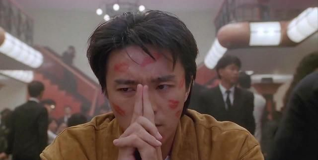 赌侠的删减片段周星驰传授吃面技巧却吓得吴孟达一哆嗦