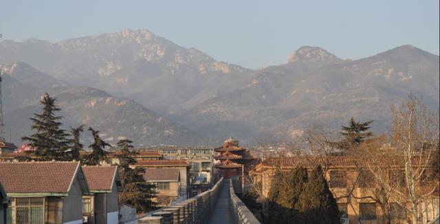 山东最“不得志”的城市,名气被泰山掩盖,如今沦为4线小城休闲区蓝鸢梦想 - Www.slyday.coM 山东最“不得志”的城市,名气被泰山掩盖,如今沦为4线小城休闲区蓝鸢梦想 - Www.slyday.coM