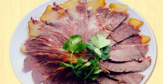 云南回民传统美食牛肉冷片做法