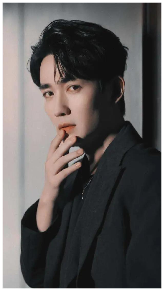 2020年度最受欢迎11位男明星,有你的男神吗?