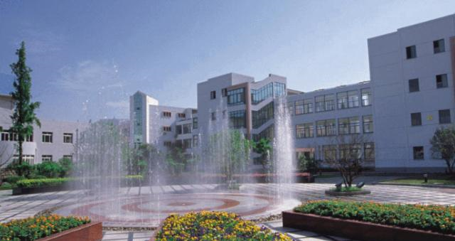 中国县级gdp_中国“最牛”的县级市,赶超8个省会城市,人均GDP碾压欧盟和韩国