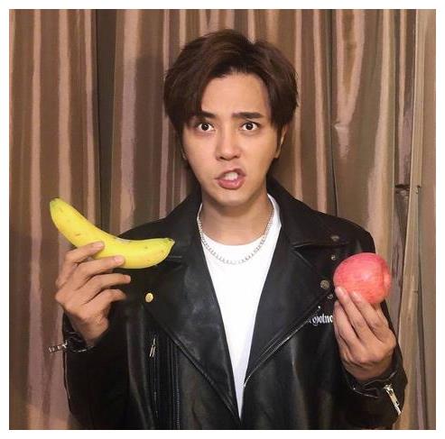 罗志祥宣布分手后现身,简恺乐和他笑开怀,周扬青聚餐后在家伤神