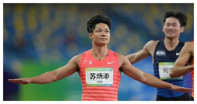 起跑之王苏炳添，百米9秒83，母校成为983学校休闲区蓝鸢梦想 - Www.slyday.coM