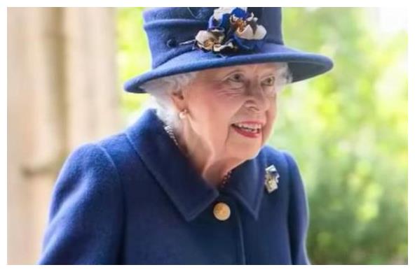 差一点成百岁老人，女王让家族成员同声赞老公，菲利普亲王无遗憾