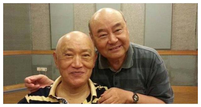 他被称为"鬼子专业户",名副其实的富二代,父亲是老戏骨牛犇