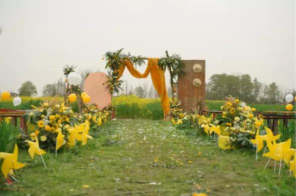 不到1万元，如何办一场小而美的婚礼？休闲区蓝鸢梦想 - Www.slyday.coM