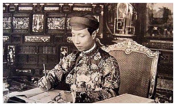 越南末代皇帝：结局比溥仪还要差很多，但皇后却比婉容要漂亮几分