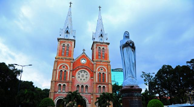 被称为“东方巴黎”的越南旧都,莲雾榴莲水果物美价廉