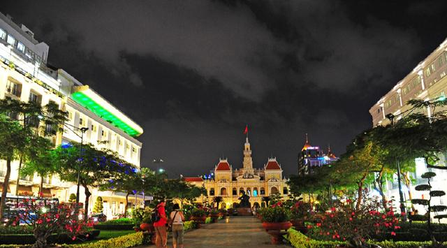 被称为“东方巴黎”的越南旧都,莲雾榴莲水果物美价廉