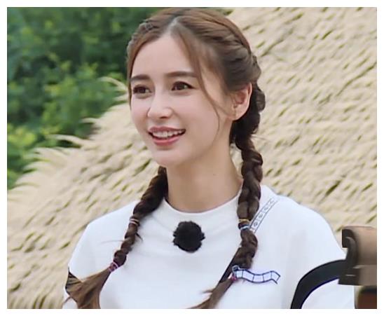 《奔跑吧》阚清子表现太尬,做游戏胡乱大叫,把baby衬托得像王者__财经